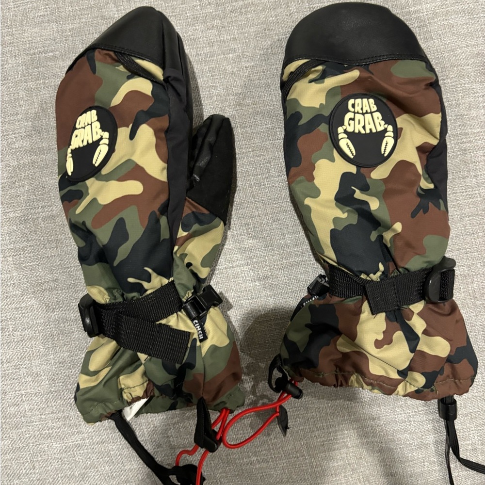 Crab grab ski gloves